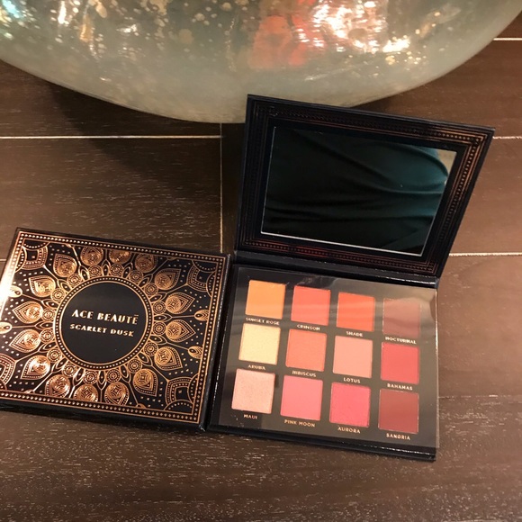 🎉HP 5/19 🎉 NIB Ace Beaute Scarlet Dusk Palette - Picture 2 of 9